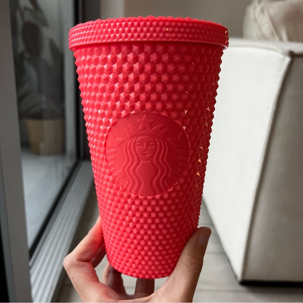 Starbucks Dragon Fruit Bright Pink Tumbler Summer 2022 16oz Limited Edition